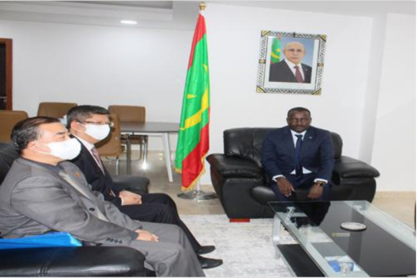 Le ministre de l’Élevage reçoit l’ambassadeur de Chine Le ministre de l’Élevage reçoit l’ambassadeur de Chine