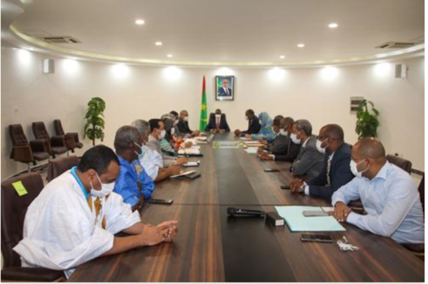 Le Premier ministre instruit les parties prenantes à faire jouir les citoyens des bienfaits d’une ville propre Le Premier ministre instruit les parties prenantes à faire jouir les citoyens des bienfaits d’une ville propre