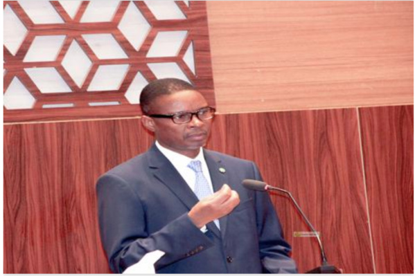 Le Premier ministre: Il existe de gigantesques projets pour l'approvisionnement de centaines de villages et de villes en eau potables Le Premier ministre: Il existe de gigantesques projets pour l'approvisionnement de centaines de villages et de villes en eau potables