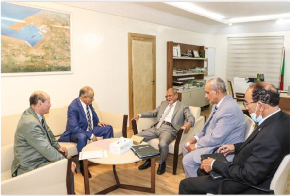 Le ministre des Pêches s’entretient avec l’ambassadeur d’Algérie Le ministre des Pêches s’entretient avec l’ambassadeur d’Algérie