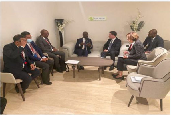 Le ministre des Affaires étrangères rencontre son homologue serbe