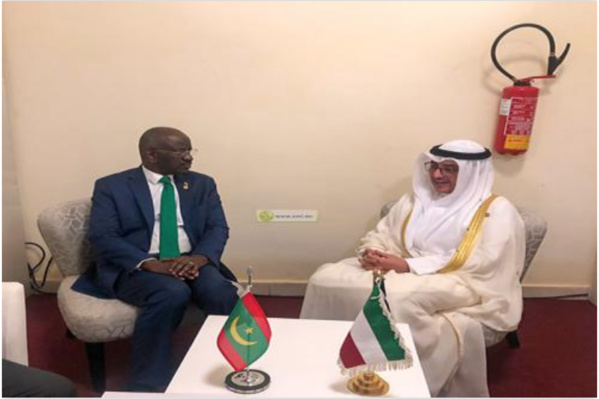 Le ministre des Affaires étrangères s’entretient avec son homologue koweïtien