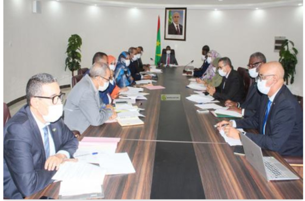 Le Premier ministre préside une réunion du comité ministériel chargé d'élaborer les mécanismes de financement du secteur agricole
