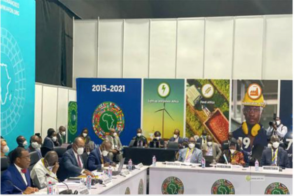 Le ministre des Affaires économiques participe aux assemblées annuelles de la BAD au Ghana
