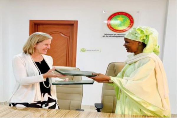 Signature d'un mémorandum d'entente sur l'environnement Signature d'un mémorandum d'entente sur l'environnement