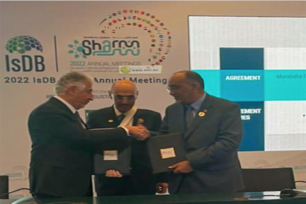 Signature d'une ligne de crédit de 50 millions de dollars US au profit de la SOMELEC Signature d'une ligne de crédit de 50 millions de dollars US au profit de la SOMELEC