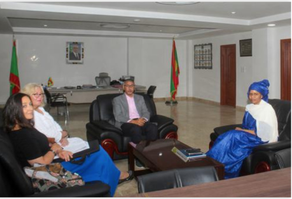 La ministre de l'Environnement reçoit une mission de la SPANA La ministre de l'Environnement reçoit une mission de la SPANA