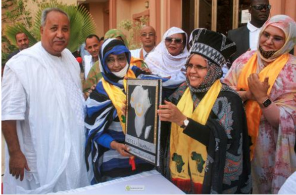 Le réseau des femmes élues localement en Afrique, section de la Mauritanie, organise une cérémonie d'hommage en l'honneur de la présidente du Conseil régional de Nouakchott Le réseau des femmes élues localement en Afrique, section de la Mauritanie, organise une cérémonie d'hommage en l'honneur de la présidente du Conseil régional de Nouakchott