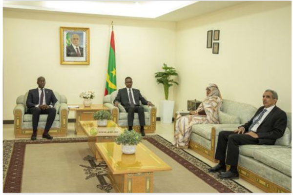 Le Premier ministre reçoit le représentant du PNUD dans notre pays Le Premier ministre reçoit le représentant du PNUD dans notre pays