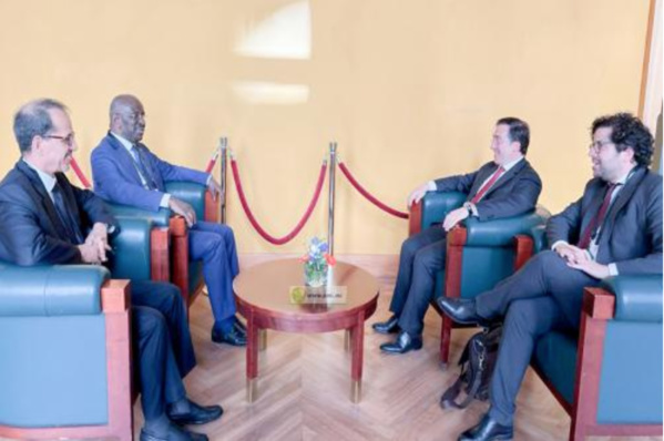 Le ministre des Affaires étrangères rencontre son homologue espagnol Le ministre des Affaires étrangères rencontre son homologue espagnol