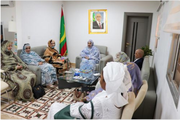 La ministre de l’Action sociale reçoit une délégation de l’Union des femmes entrepreneures de Mauritanie La ministre de l’Action sociale reçoit une délégation de l’Union des femmes entrepreneures de Mauritanie