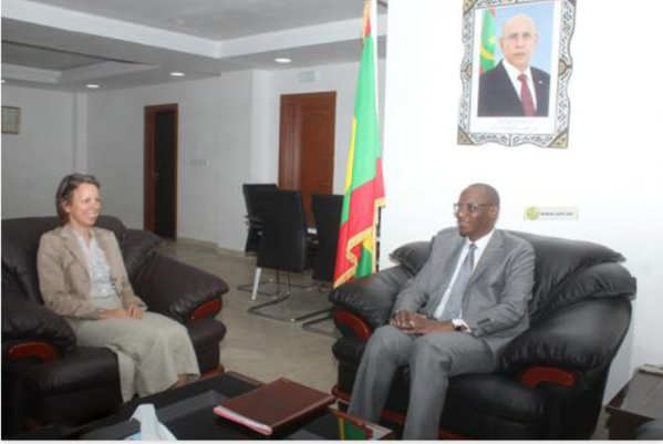 Le ministre du l'Agriculture reçoit l'ambassadrice d'Allemagne Le ministre du l'Agriculture reçoit l'ambassadrice d'Allemagne