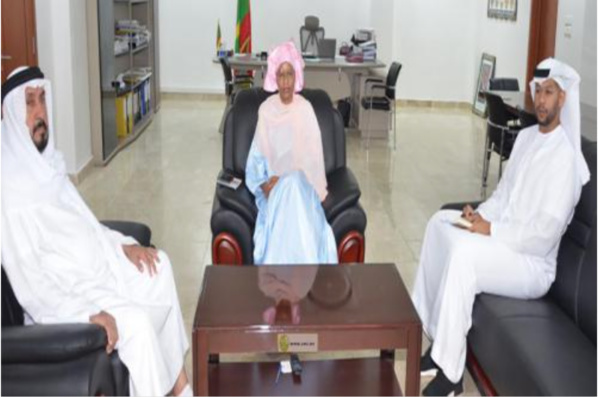Le ministre de l'Environnement s'entretient avec l'ambassadeur des Émirats Arabes Unis