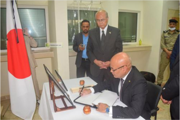 Le ministre de la Culture présente ses condoléances à l'occasion du décès de l'ancien Premier ministre japonais Le ministre de la Culture présente ses condoléances à l'occasion du décès de l'ancien Premier ministre japonais