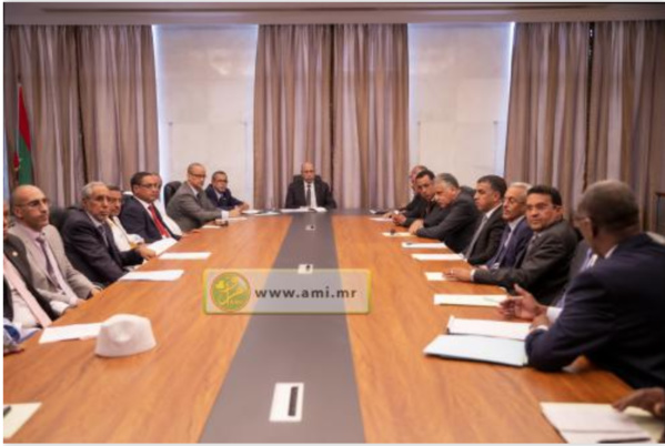 Le Président de la République appelle tout un chacun à faire preuve de responsabilité et de sens du patriotisme face aux impacts négatifs des crises que traverse le monde d’aujourd’hui Le Président de la République appelle tout un chacun à faire preuve de responsabilité et de sens du patriotisme face aux impacts négatifs des crises que traverse le monde d’aujourd’hui