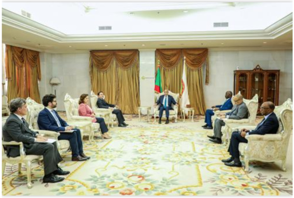 Le Président de la République reçoit le ministre espagnol des Affaires étrangères Le Président de la République reçoit le ministre espagnol des Affaires étrangères