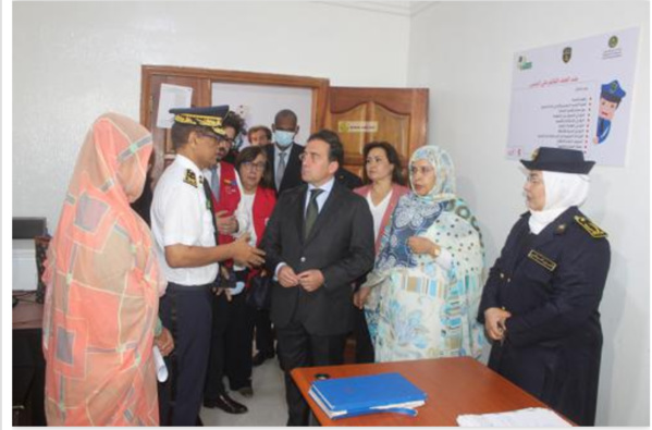 Visite du ministre espagnol des Affaires étrangères au commissariat des mineurs Visite du ministre espagnol des Affaires étrangères au commissariat des mineurs