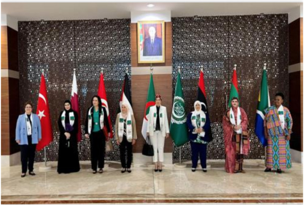 La ministre de l'Action sociale passe en revue à Alger les acquis de la femme mauritanienne La ministre de l'Action sociale passe en revue à Alger les acquis de la femme mauritanienne