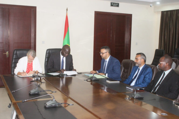 Signature d’un accord relatif au financement du programme de promotion des emplois de qualité en Mauritanie Signature d’un accord relatif au financement du programme de promotion des emplois de qualité en Mauritanie