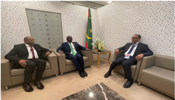Le ministre des Affaires étrangères reçoit le sous-secrétaire libyen du ministère des Affaires étrangères à la Coopération internationale