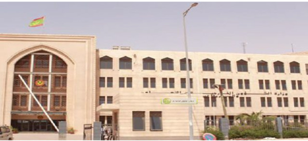 Le Ministère des Affaires étrangères se félicite de la nomination du Professeur Abdoullay Bathily comme représentant spécial du Secrétaire général de l’ONU pour la Libye Le Ministère des Affaires étrangères se félicite de la nomination du Professeur Abdoullay Bathily comme représentant spécial du Secrétaire général de l’ONU pour la Libye