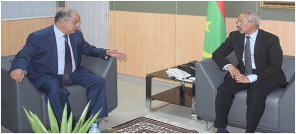 Le ministre de la Défense reçoit l’ambassadeur d’Algérie