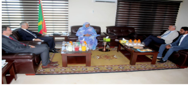 La présidente de la Région de Nouakchott reçoit l’ambassadeur de France