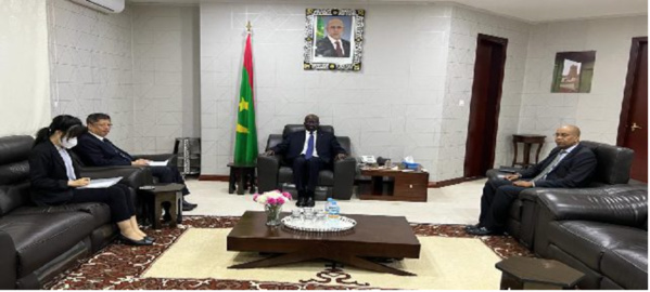 Le ministre des Affaires étrangères reçoit l’ambassadeur chinois accrédité en Mauritanie