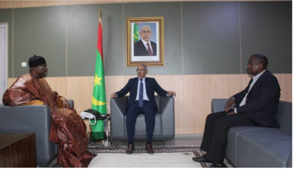 Le ministre de la Défense nationale s’entretient avec l’ambassadeur de la Guinée Bissau Le ministre de la Défense nationale s’entretient avec l’ambassadeur de la Guinée Bissau