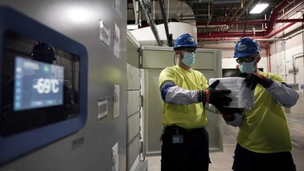 Cérémonie de réception des équipements de chaine de froid Cérémonie de réception des équipements de chaine de froid