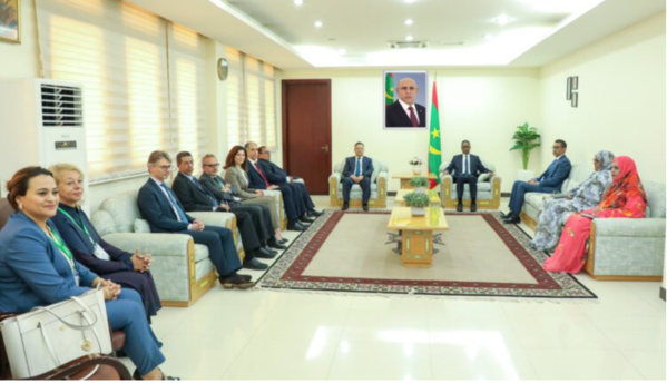 Le Premier ministre reçoit les ministres de la Recherche scientifique du Groupe des pays du dialogue 5 + 5 Le Premier ministre reçoit les ministres de la Recherche scientifique du Groupe des pays du dialogue 5 + 5