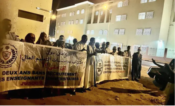 Les docteurs vacataires dans l’enseignement supérieur réclament leur recrutement Les docteurs vacataires dans l’enseignement supérieur réclament leur recrutement