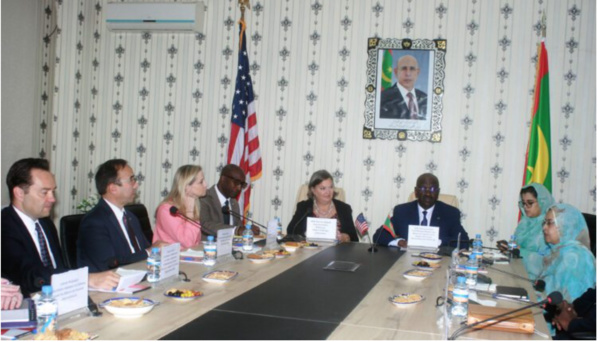 Le ministre des Affaires étrangères s’entretient la secrétaire d’État adjointe aux affaires politiques des USA Le ministre des Affaires étrangères s’entretient la secrétaire d’État adjointe aux affaires politiques des USA