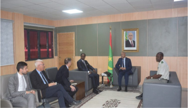 Le ministre de la Défense nationale reçoit une délégation de l’UE Le ministre de la Défense nationale reçoit une délégation de l’UE