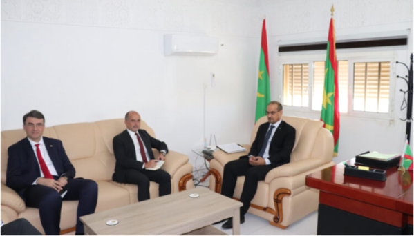 Le commissaire aux Droits de l’Homme s’entretient avec l’ambassadeur de France Le commissaire aux Droits de l’Homme s’entretient avec l’ambassadeur de France