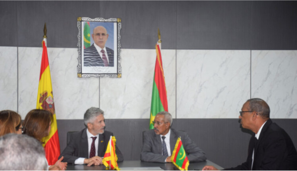 Le ministre de la Défense nationale s’entretient avec le ministre espagnol de l’intérieur Le ministre de la Défense nationale s’entretient avec le ministre espagnol de l’intérieur