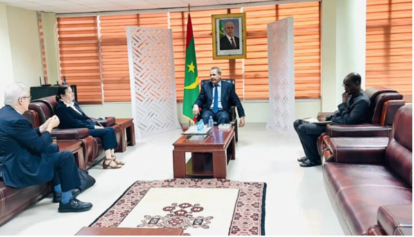 Le ministre du commerce s’entretient avec des investisseurs français Le ministre du commerce s’entretient avec des investisseurs français