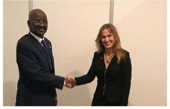 Le ministre des Affaires étrangères s’entretient avec la ministre d’État allemande des Affaires étrangères
