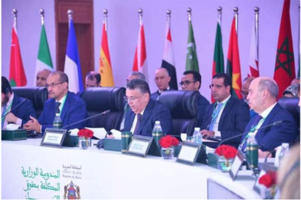 Le Commissaire aux droits de l’homme participe au Maroc aux travaux d’un forum international sur les Droits de l’homme Le Commissaire aux droits de l’homme participe au Maroc aux travaux d’un forum international sur les Droits de l’homme