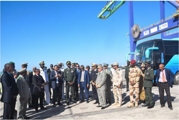 Les deux Chefs d’Etat-Major mauritanien et sénégalais visent le PANPA Les deux Chefs d’Etat-Major mauritanien et sénégalais visent le PANPA