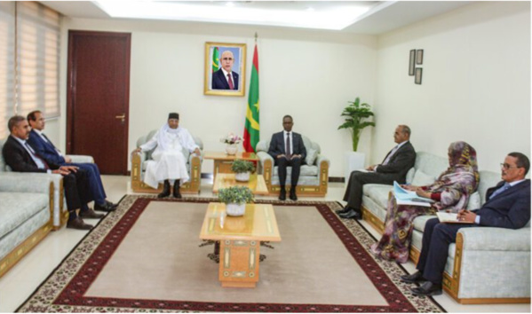 Le Premier ministre reçoit le directeur général de “l’ASECNA “ Le Premier ministre reçoit le directeur général de “l’ASECNA “