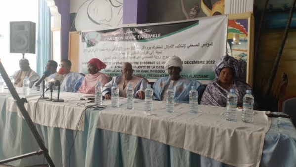 Conférence de presse et Hommage à KHB: "Des discussions sont en cours pour les retrouvailles entre les deux CVE et nous sommes très optimistes’’, dixit M. Ba Conférence de presse et Hommage à KHB: "Des discussions sont en cours pour les retrouvailles entre les deux CVE et nous sommes très optimistes’’, dixit M. Ba