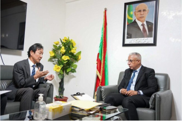 Le ministre de la Santé reçoit SEM l’ambassadeur du Japon Le ministre de la Santé reçoit SEM l’ambassadeur du Japon