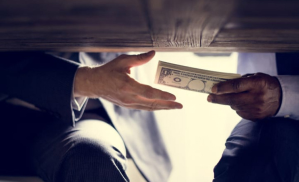 Scandales, encore et toujours… Scandales, encore et toujours…