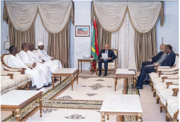 Le président de la République reçoit un message écrit du Président sénégalais