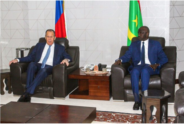 Le ministre des Affaires étrangères discute avec son homologue russe des perspectives de coopération bilatérale Le ministre des Affaires étrangères discute avec son homologue russe des perspectives de coopération bilatérale