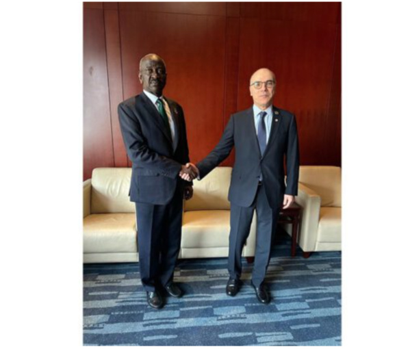 Le ministre des Affaires étrangères reçoit son homologue tunisien Le ministre des Affaires étrangères reçoit son homologue tunisien