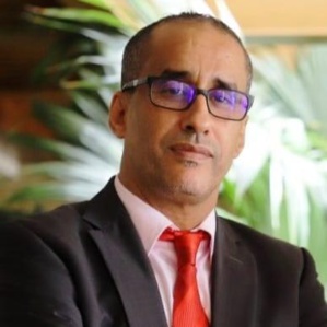 Mohamed El Mounir : « Je conseille au président de la République de corriger le tir » Mohamed El Mounir : « Je conseille au président de la République de corriger le tir »