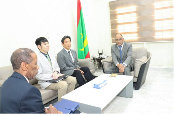 Le ministre des Finances reçoit l’ambassadeur du Japon Le ministre des Finances reçoit l’ambassadeur du Japon