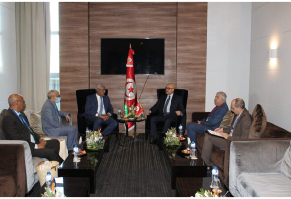 Le ministre de l’Hydraulique présente la stratégie nationale d’accès à l’eau Le ministre de l’Hydraulique présente la stratégie nationale d’accès à l’eau